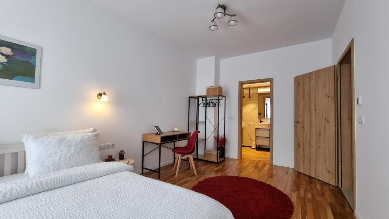 Penthouse Cosmopolit Apartment Brasov Exterior photo